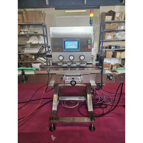 1529 - Visseuse-bouchonneuse