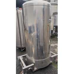 4363 - Cuve inox 700 litres