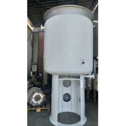 Used Temec stainless steel tank for pasty products 2500L second-hand cosmetic and pharmaceutical industrial equipment front view